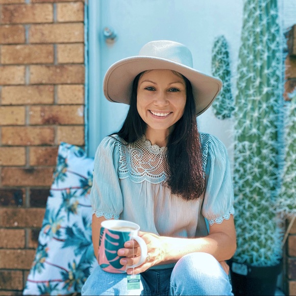 Meet your Posher, Wearberry - Picture 2 of 4